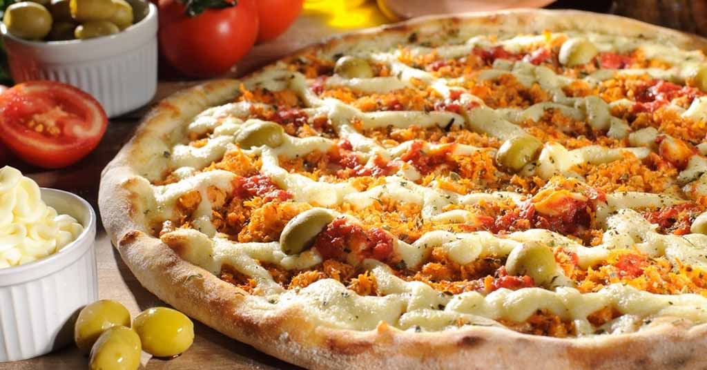 www.guia-se.com.br/painel/upload/fotos-clientes/33249/1316/pizza_frango_skinao_148583.jpg