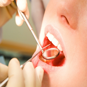Dr. Marcelo Vidal dentista