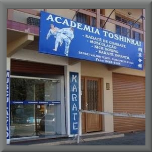 Academia Toeikan - Lutas e Musculação