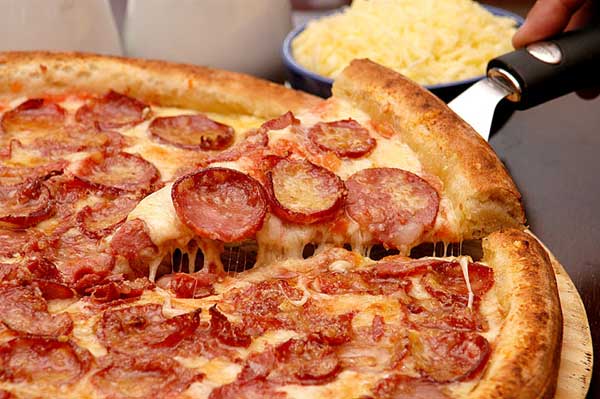 Pizza Calabresa